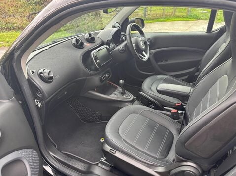 Smart Fortwo Coupe 17.6kWh Prime Exclusive Auto 2dr (22kW Charger) 14