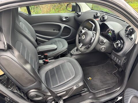 Smart Fortwo Coupe 17.6kWh Prime Exclusive Auto 2dr (22kW Charger) 15