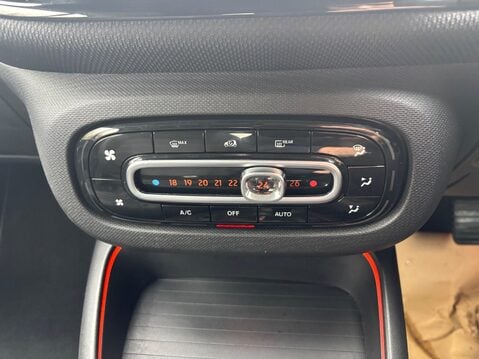 Smart Fortwo Coupe 17.6kWh Prime Exclusive Auto 2dr (22kW Charger) 24