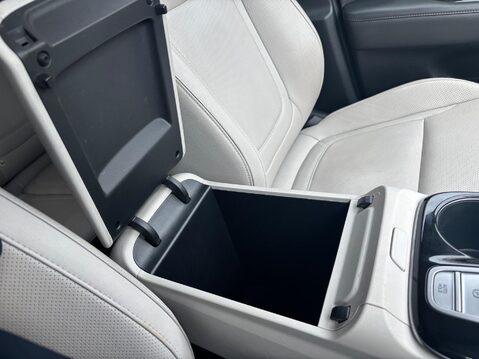 Hyundai TUCSON 1.6 h T-GDi Ultimate Auto Euro 6 (s/s) 5dr 37