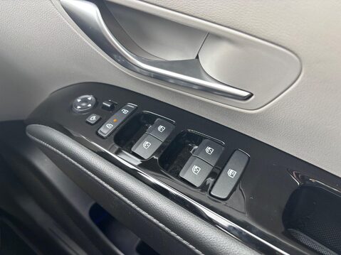 Hyundai TUCSON 1.6 h T-GDi Ultimate Auto Euro 6 (s/s) 5dr 32