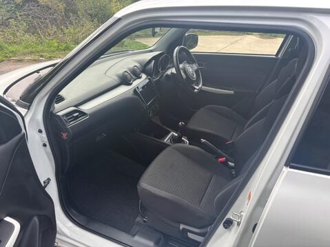 Suzuki Swift 1.2 Dualjet MHEV SZ-L Euro 6 (s/s) 5dr 14