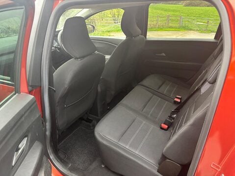 Dacia Jogger 1.0 TCe Expression Euro 6 (s/s) 5dr 14