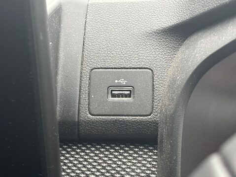 Dacia Jogger 1.0 TCe Expression Euro 6 (s/s) 5dr 29