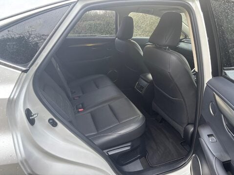 Lexus NX 2.5 300h Luxury E-CVT 4WD Euro 6 (s/s) 5dr 13