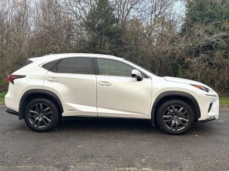 Lexus NX 2.5 300h Luxury E-CVT 4WD Euro 6 (s/s) 5dr 2