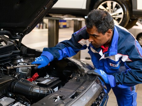 MOT vs Service. What’s the Difference and Do You Need Both?
