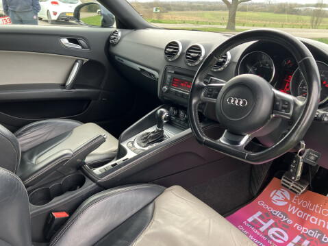 Audi TT QUATTRO S 11