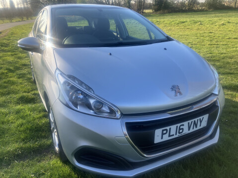 Peugeot 208 ACTIVE 5