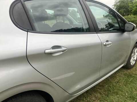 Peugeot 208 ACTIVE 16