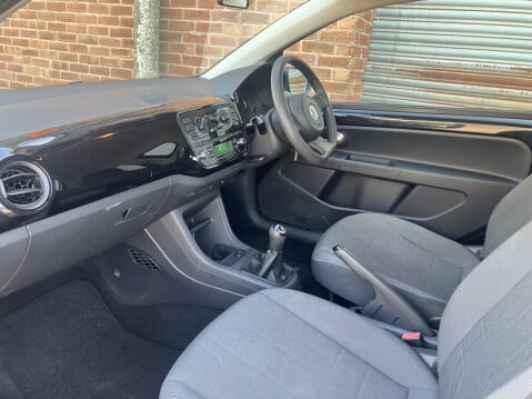 Volkswagen Up MOVE UP 13