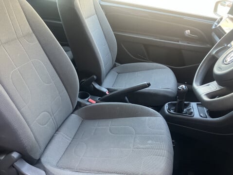 Volkswagen Up MOVE UP 17