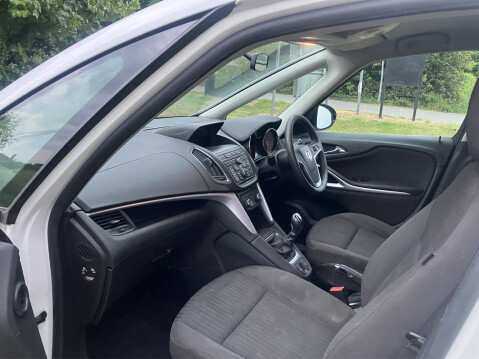 Vauxhall Zafira TECH LINE CDTI 18