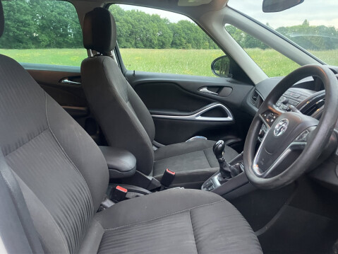 Vauxhall Zafira TECH LINE CDTI 19