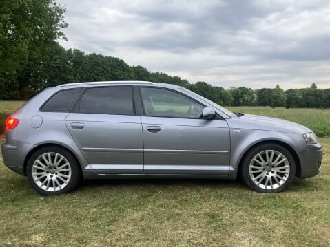 Audi A3 TDI SPORT 4