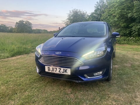 Ford Focus TITANIUM 9