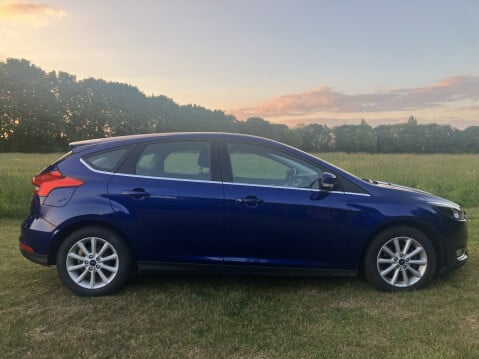Ford Focus TITANIUM 8