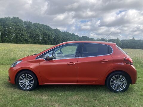 Peugeot 208 ALLURE 4