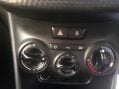 Peugeot 208 PURETECH XS WHITE 7