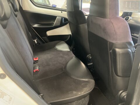 Toyota Aygo VVT-I ICE 11
