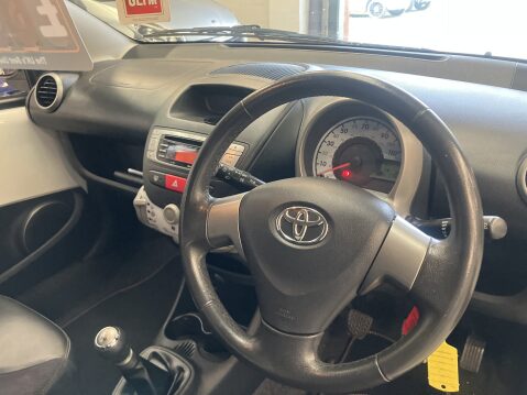 Toyota Aygo VVT-I ICE 18