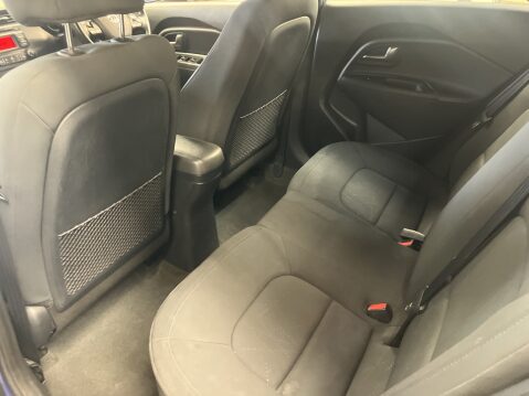 Kia Rio 2 4