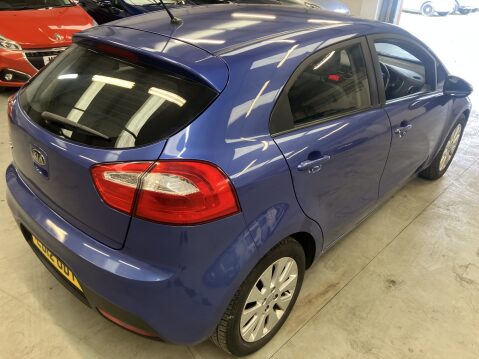 Kia Rio 2 10