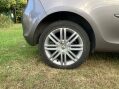 Renault Clio DYNAMIQUE TOMTOM 16V 9