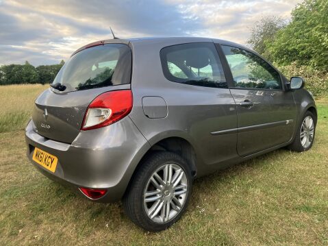 Renault Clio DYNAMIQUE TOMTOM 16V 20