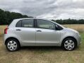 Toyota Yaris T2 VVT-I 3