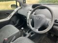 Toyota Yaris T2 VVT-I 5