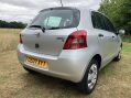 Toyota Yaris T2 VVT-I 7