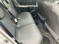 Toyota Yaris T2 VVT-I 9
