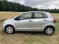 Toyota Yaris T2 VVT-I 17