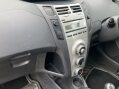Toyota Yaris T2 VVT-I 18