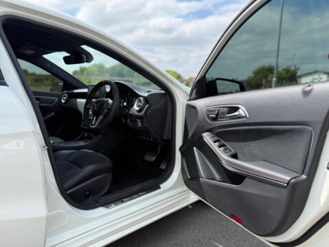 Mercedes-Benz A Class 1.6 A200 AMG Sport 7G-DCT Euro 6 (s/s) 5dr 12