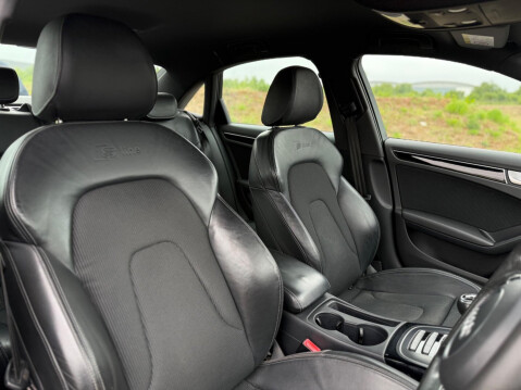 Audi A4 2.0 TDI Black Edition Plus Euro 5 (s/s) 4dr 10