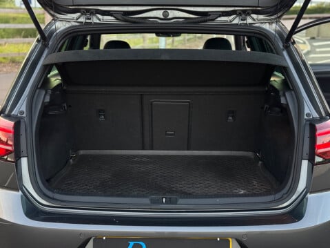 Volkswagen Golf GTD TDI DSG 21