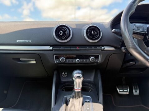 Audi S3 2.0 TFSI Black Edition Sportback S Tronic quattro Euro 6 (s/s) 5dr 17