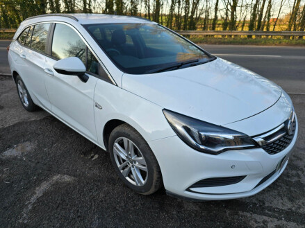 Vauxhall Astra 1.6 CDTi BlueInjection SRi Sports Tourer Euro 6 (s/s) 5dr