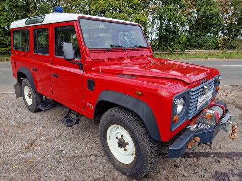 Land Rover Defender 2.5 TD5 MWB 1