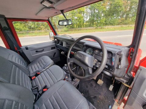 Land Rover Defender 2.5 TD5 MWB 6