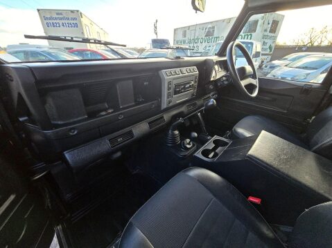 Land Rover Defender 2.5 TD5 XS 3dr 9