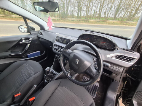 Peugeot 208 1.6 BlueHDi Access (a/c) Euro 6 5dr 9