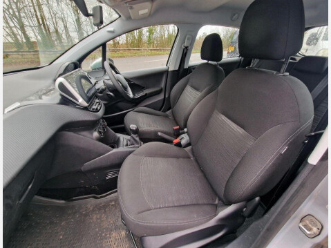 Peugeot 208 1.6 BlueHDi Access (a/c) Euro 6 5dr 9