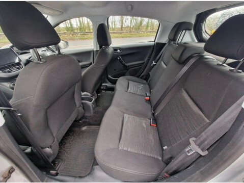 Peugeot 208 1.6 BlueHDi Access (a/c) Euro 6 5dr 15