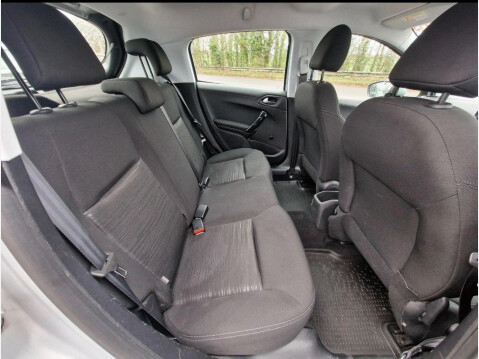 Peugeot 208 1.6 BlueHDi Access (a/c) Euro 6 5dr 17