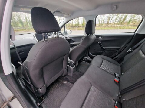 Peugeot 208 1.6 BlueHDi Access (a/c) Euro 6 5dr 17