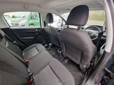 Peugeot 208 1.6 BlueHDi Access (a/c) Euro 6 5dr 16