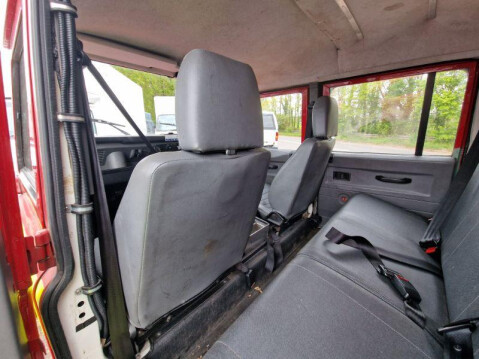Land Rover Defender 130 2.5 TD5 4dr (High capacity) 19